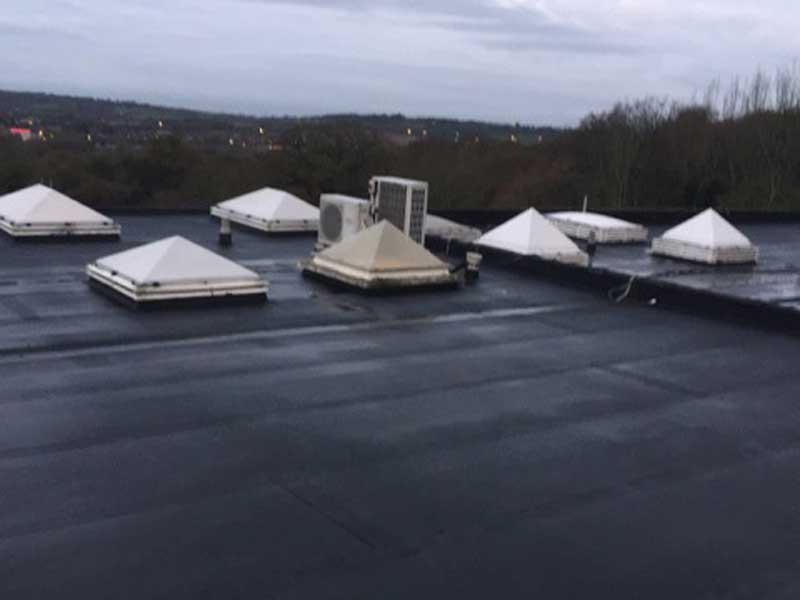 New flat roof on millhill county high school